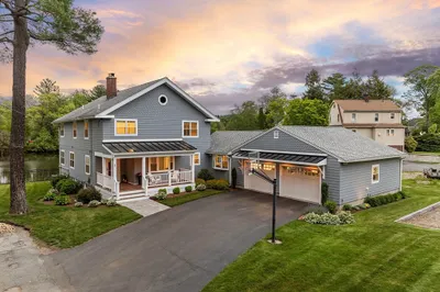 1 Colonial Road 1