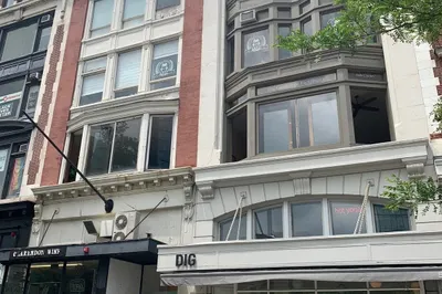 557 Boylston St 1