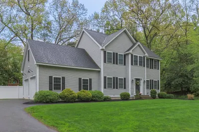 104 School House Rd 1
