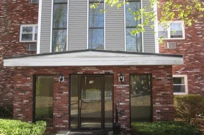 10 Beacon St #105