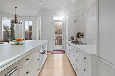15 Regent Circle #2 1