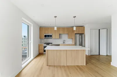 1035 Commonwealth Ave #603 1