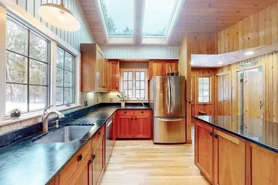 63 Conant St 1