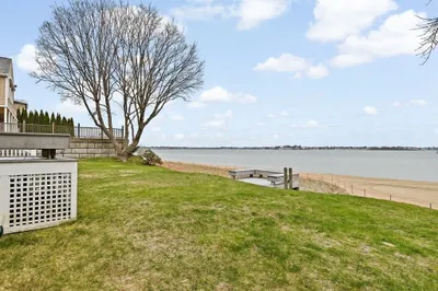 9 Regatta Rd