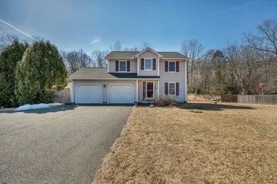 1012 Russell Rd 1