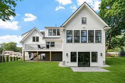 196 Doty St 1