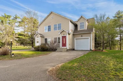 15 Carver Square Blvd #15 1