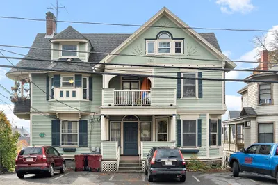 227 NEsmith St #E 1