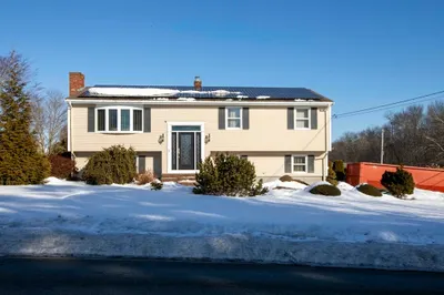 795 Old Warren Rd 1