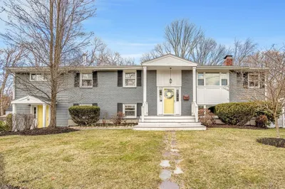 98 Appleyard Lane