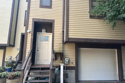 36 Irving St #8 1