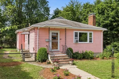 84 Oak Street 1