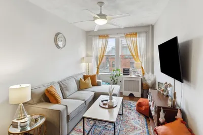 282 Newbury St #12