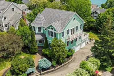43 Andrew Ave 1