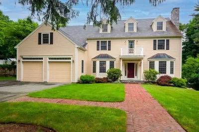 14 Nassau Drive 1