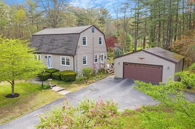65 Beaver Lake Rd 1