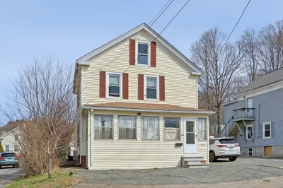 100 Chestnut St