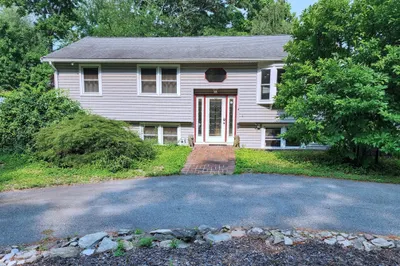4 Amherst St 1