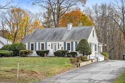 135 Pleasant St