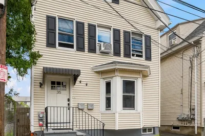 35 Franklin Ave 1