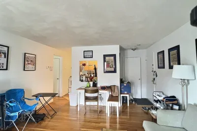 1027 Commonwealth Ave #12