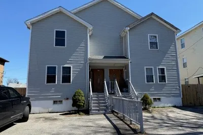 21-B WashBurn St #B 1