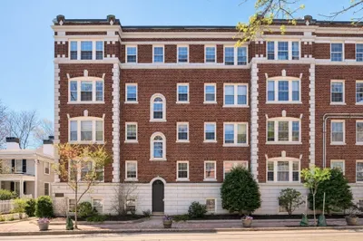 41 Bowdoin Street #28 1