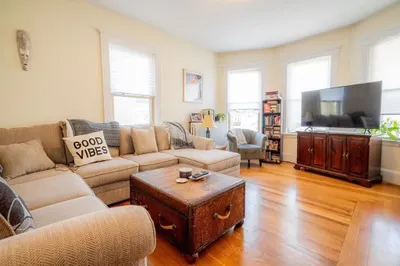 33 Mapleton St #1 1