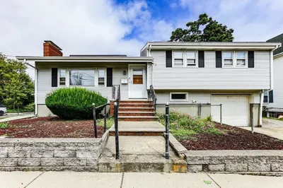 4 Pico Avenue