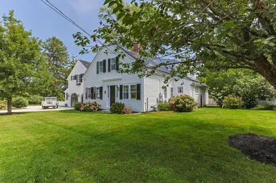 141 Bank St 1