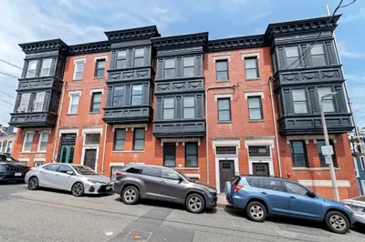 14 Pearl St #B