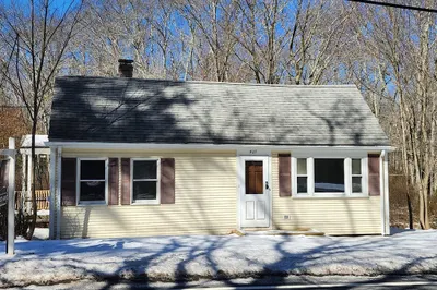 427 Winter Street 1