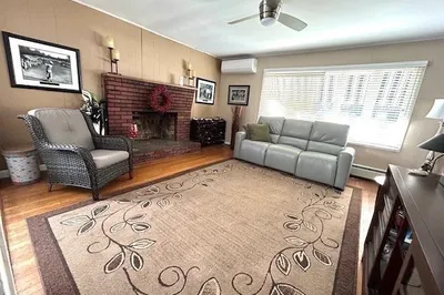 3 N Precinct St 1