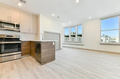 400 Dorchester Ave #506