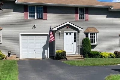 8 Hill Ct #8 1