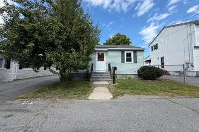 17 Monarch St 1