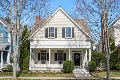 4 Maple Street #4 1