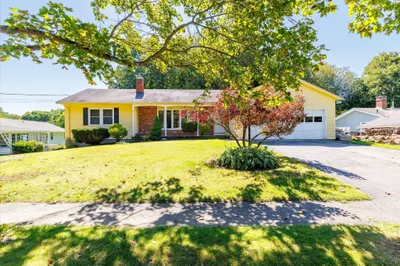36 Barry Rd 1