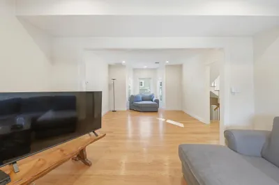 50 Carleton St #50. 1