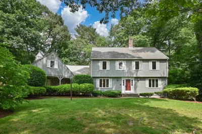 18 Strawberry Hill Ln 1
