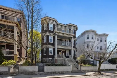 33 Rosemont St #1 1