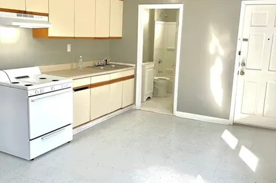 546 North Front Street #2