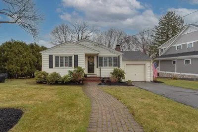 7 Indian Hill Road