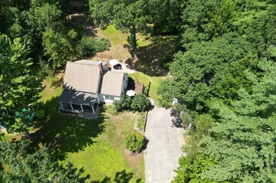 8 Earle Drive