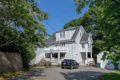 28 Beecher Pl #B 1
