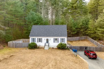 51 Stafford Rd 1
