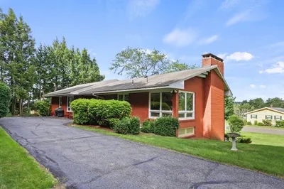 144 Kittredge Rd 1