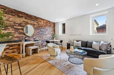 19 Wiget St #305