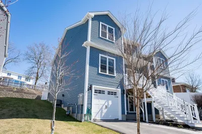 279 Suffolk Avenue #2 1