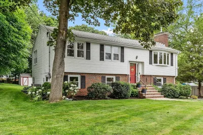 3 Englewood Drive